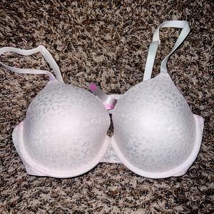 Victoria’s Secret PINK Bra
